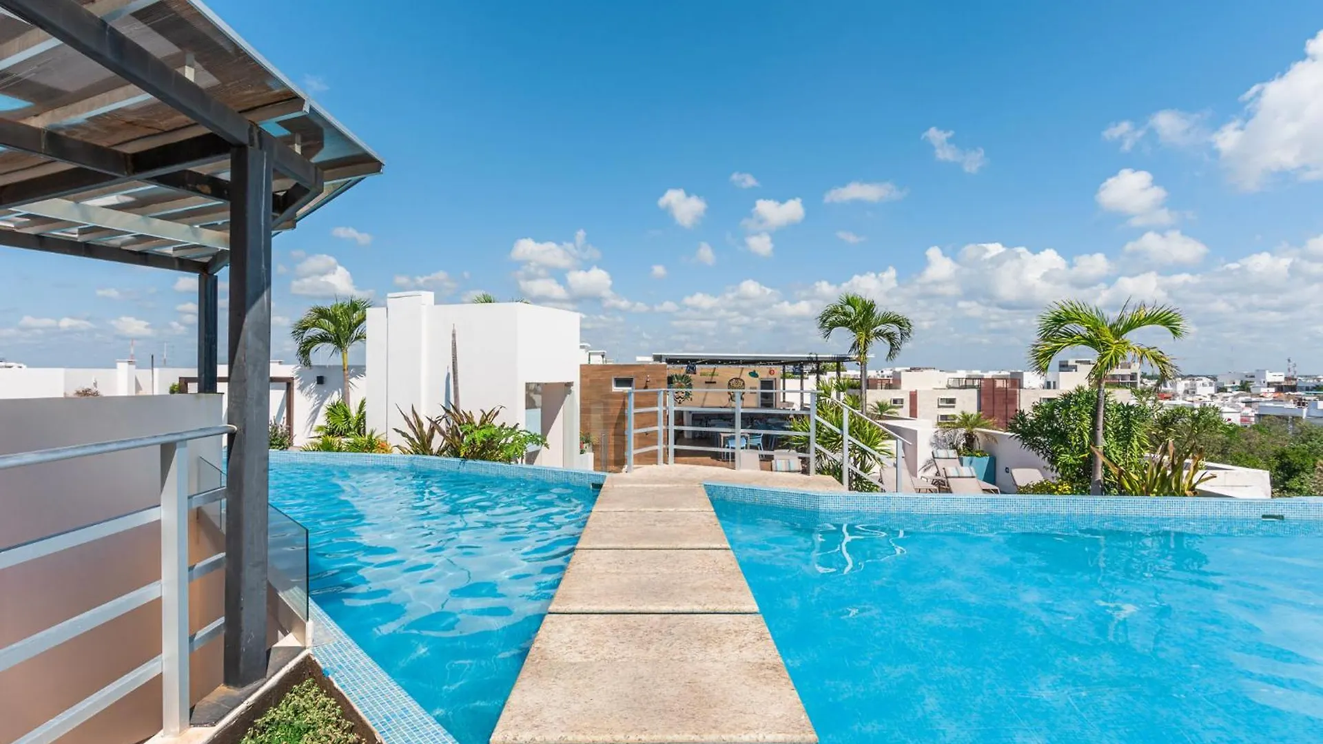 Aparthotel The Gallery Condos Playa del Carmen